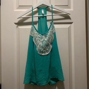 Teal top